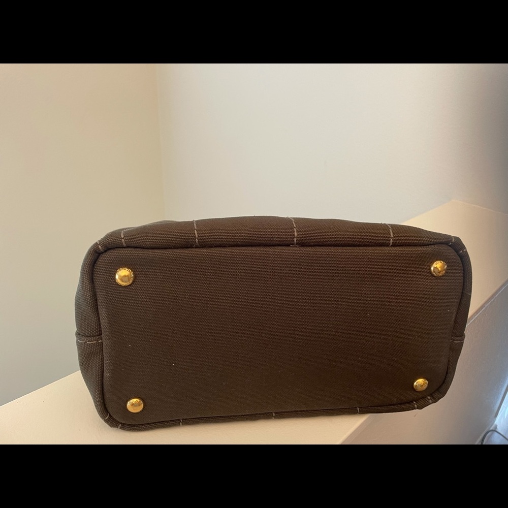 Prada tote bag slightly used - Picture 5 of 6